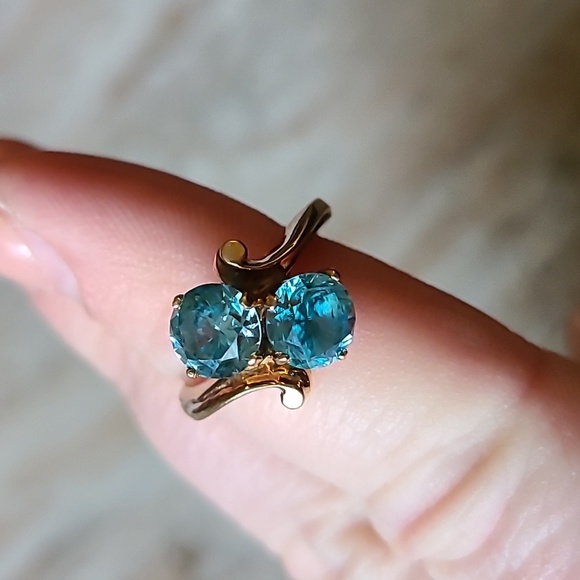 Vintage 10K Blue Topaz Ring 1940s
